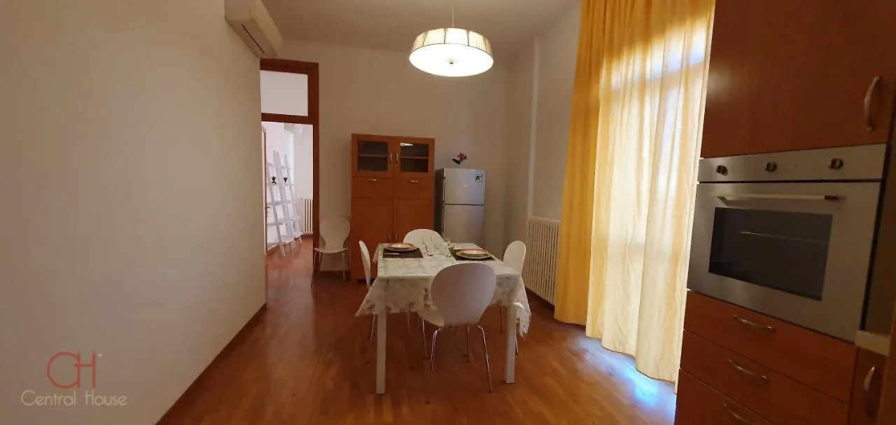 Central House Lecce Italy