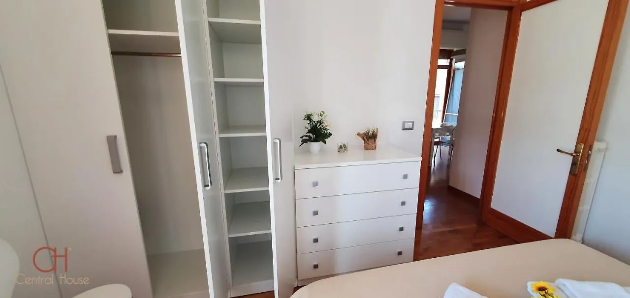 Central House Lecce İtalya