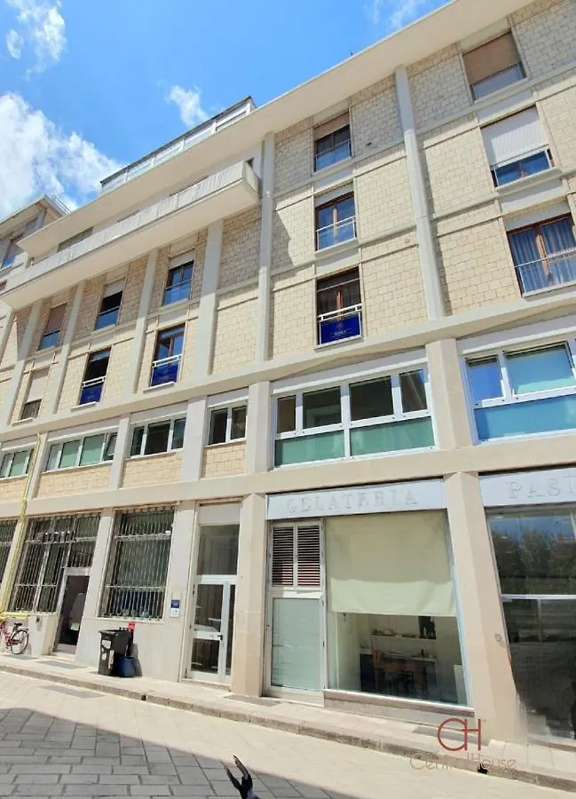 Central House Lecce